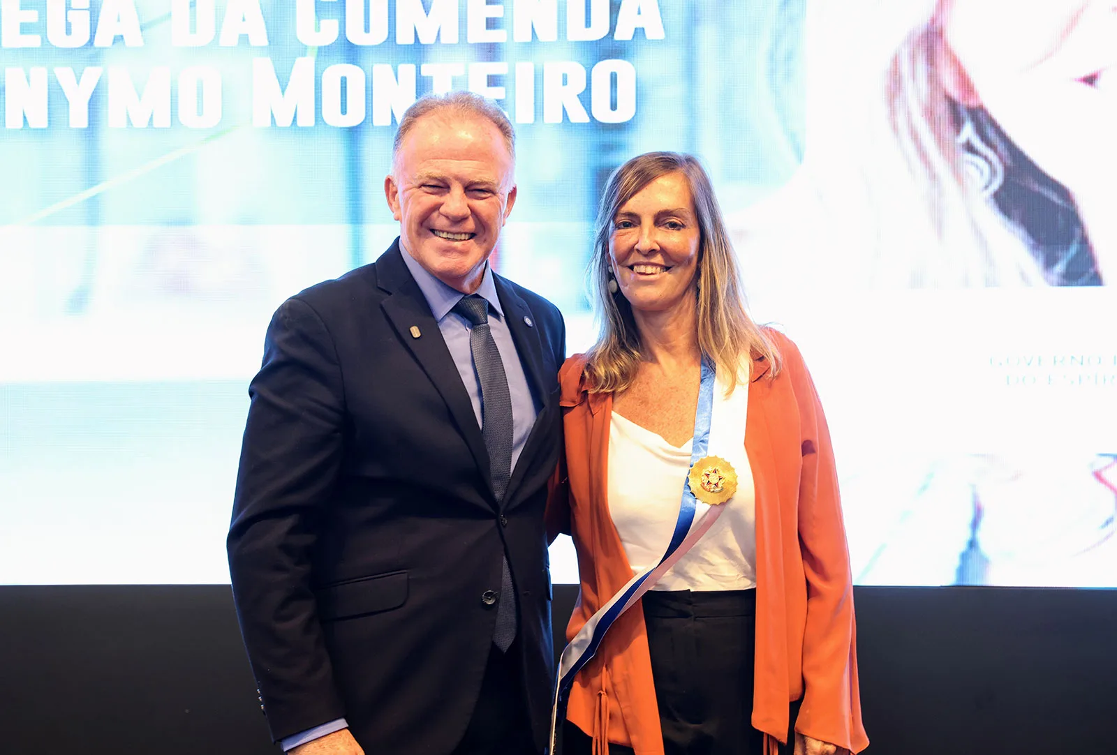 Governo do Espírito Santo homenageia bióloga Tatiana Sampaio com maior comenda do estado