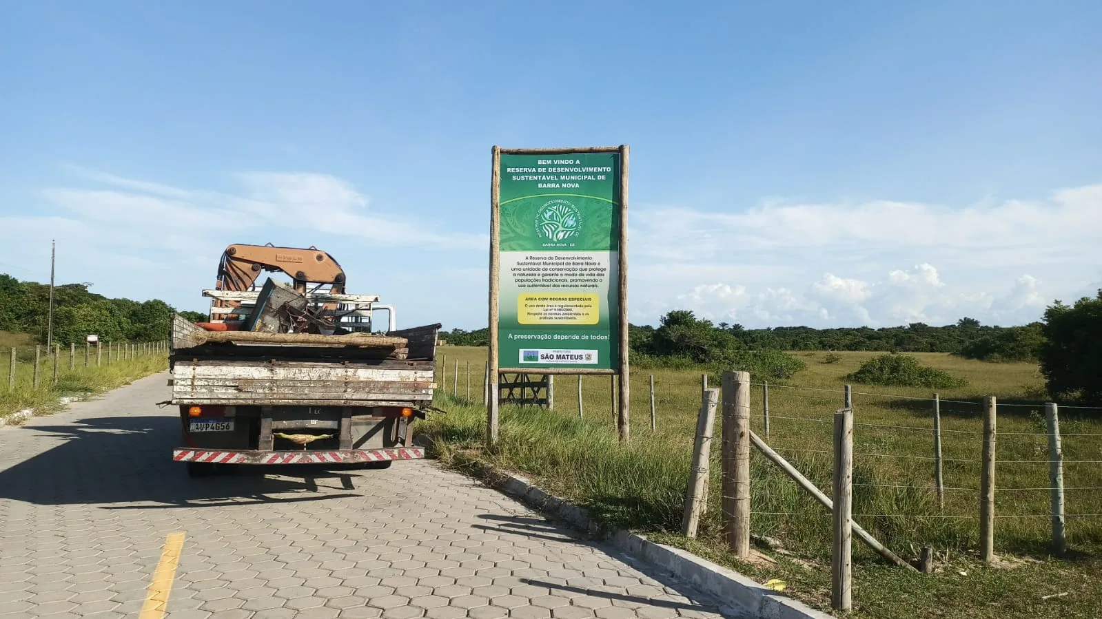 São Mateus instala placas para proteger Reserva de Barra Nova