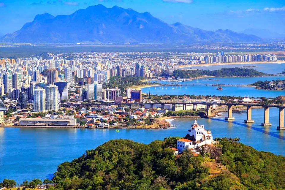 Turismo no Espírito Santo cresce 1,1% no primeiro trimestre impulsionado por recorde de passageiros aéreos